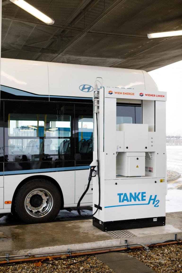 Testni autobus na vodik i punionica Â© Wiener Linien